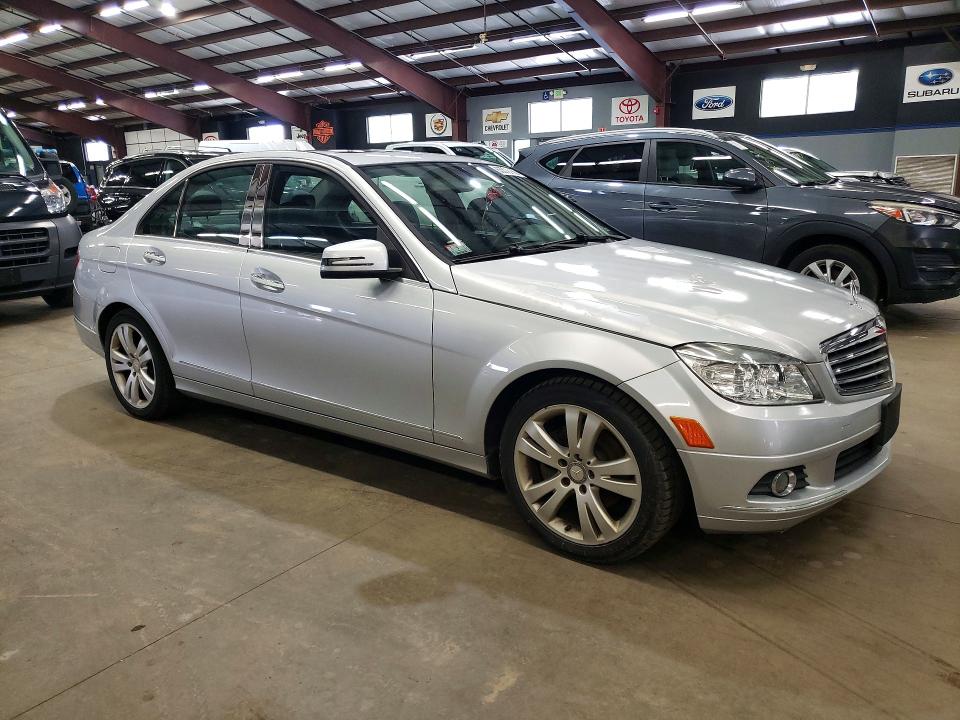 2010 Mercedes-benz C-klasse VIN WDDGF8BB8AR105933 COPART salvage auction — MINOR DENT/SCRATCHES, Ma - Certificate Of Title (P), sold $1,650 on 2026-08-12 (photo 4)