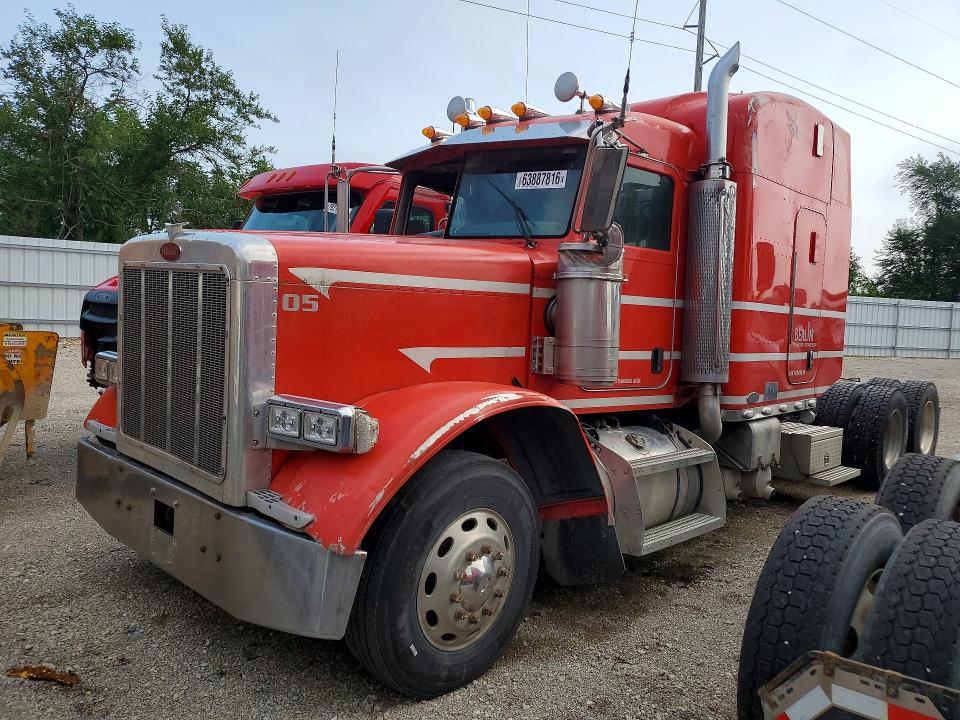 2005 Peterbilt 379 VIN 1XP5DU9X05D849674 — COPART salvage auction photo