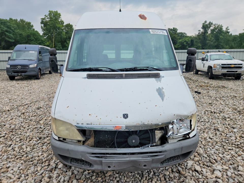 2006 Dodge Sprinter VIN WD0PD644565936301 COPART salvage auction — FRONT END, OH - CERT OF TITLE-SALVAGE, sold $150 on 2026-08-26 (photo 5)