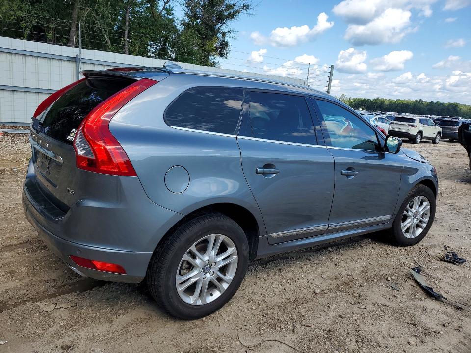 2016 Volvo Xc60 VIN YV440MDKXG2863226 COPART salvage auction — MINOR DENT/SCRATCHES, Fl - Cert Of Title Slvg Rebuildable, sold $2,150 on 2026-08-14 (photo 3)