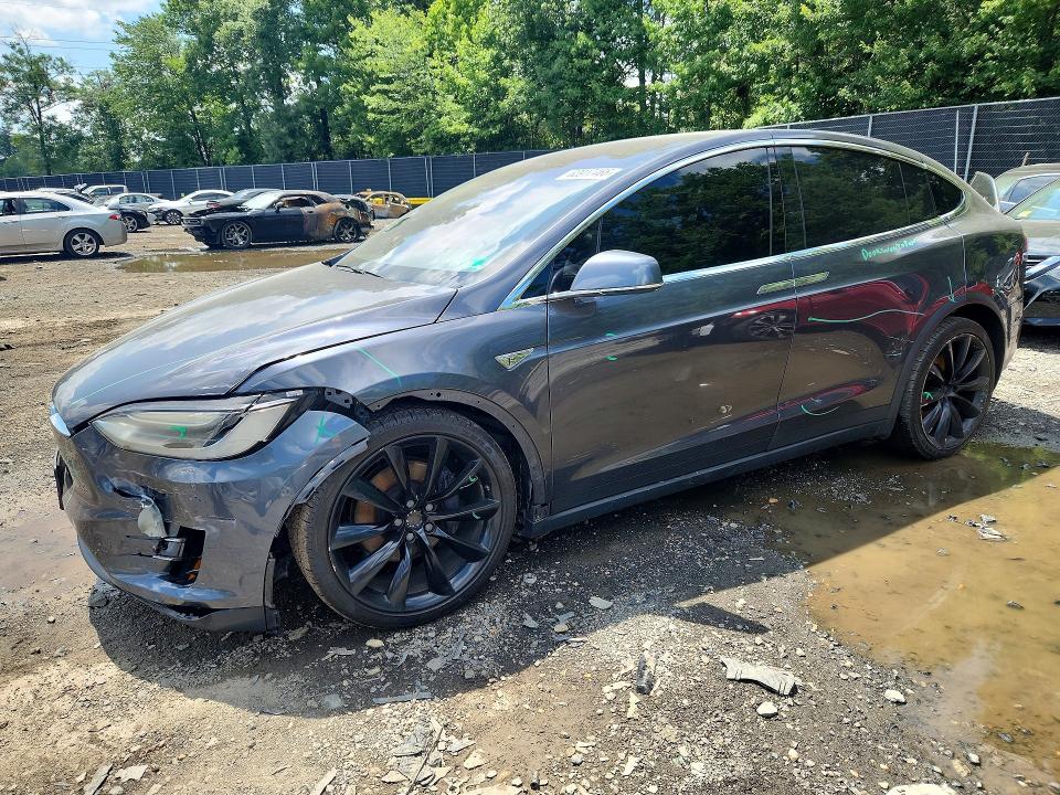2016 Tesla Model x VIN 5YJXCAE2XGF005711 — COPART salvage auction photo