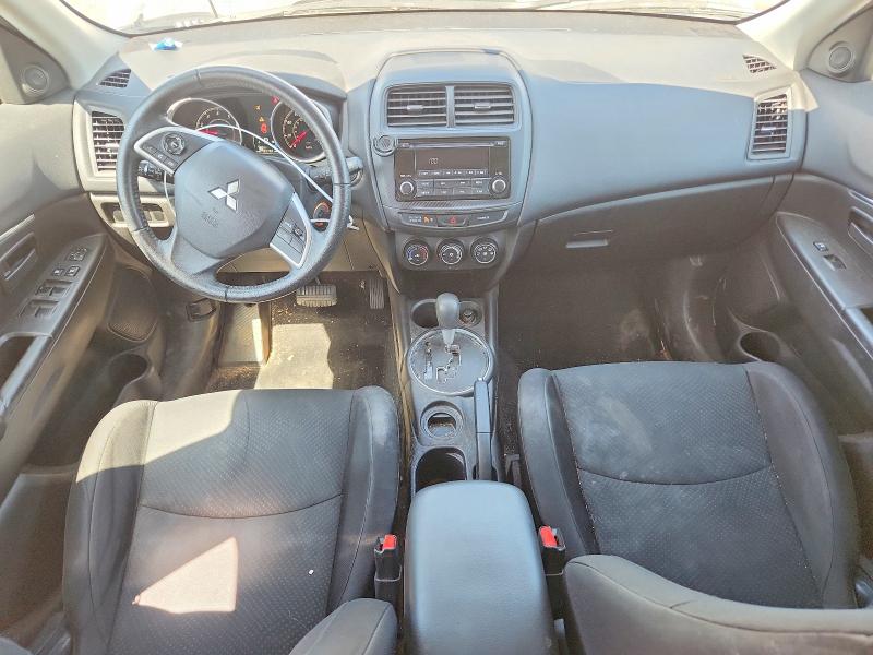 2015 Mitsubishi VIN 4A4AP3AU9FE001221 COPART salvage auction — MINOR DENT/SCRATCHES, Il - Cert Of Title-Corrected, sold $1,200 on 2026-09-01 (photo 8)