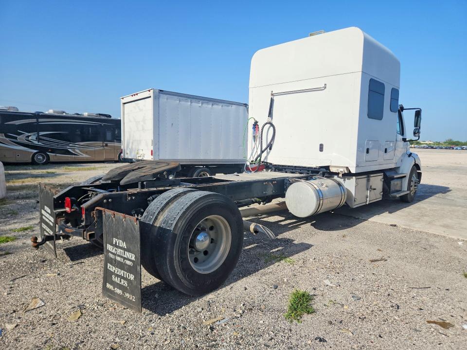 2020 Freightliner All other VIN 3ALAC4DV8LDKY5815 COPART salvage auction — MINOR DENT/SCRATCHES, FL - CERT OF TITLE-REBUILT, sold $20,300 on 2026-09-03 (photo 3)