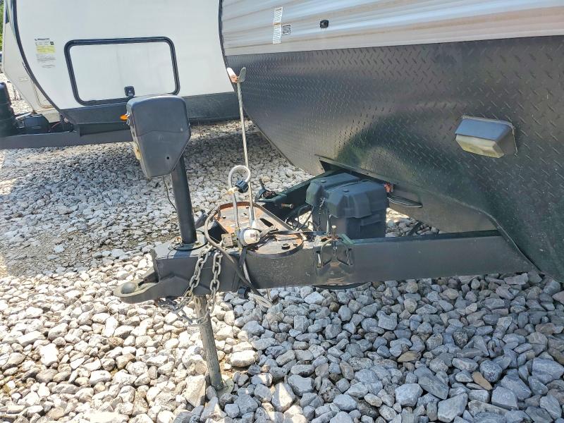 2016 Jaycee Jflt29qbs VIN 1UJBJ0BS1G1TM0136 COPART salvage auction — WATER/FLOOD, WV - SALVAGE CERT - FLOOD DAMAGED, sold $2,050 on 2026-08-27 (photo 8)