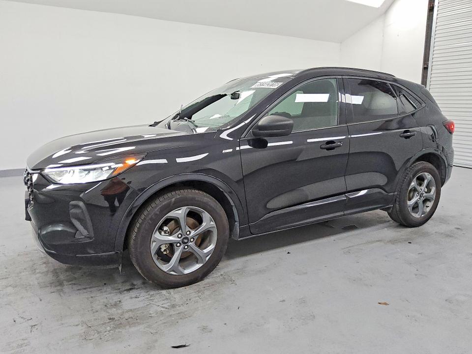 2023 Ford Escape VIN 1FMCU9MN3PUA13108 — COPART salvage auction photo