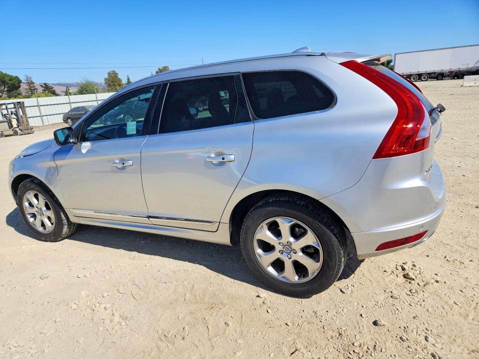 2016 Volvo XC60 VIN YV4612RK4G2848871 COPART salvage auction — FRONT END, Salvage Title, sold $1,800 on 2026-09-08 (photo 2)