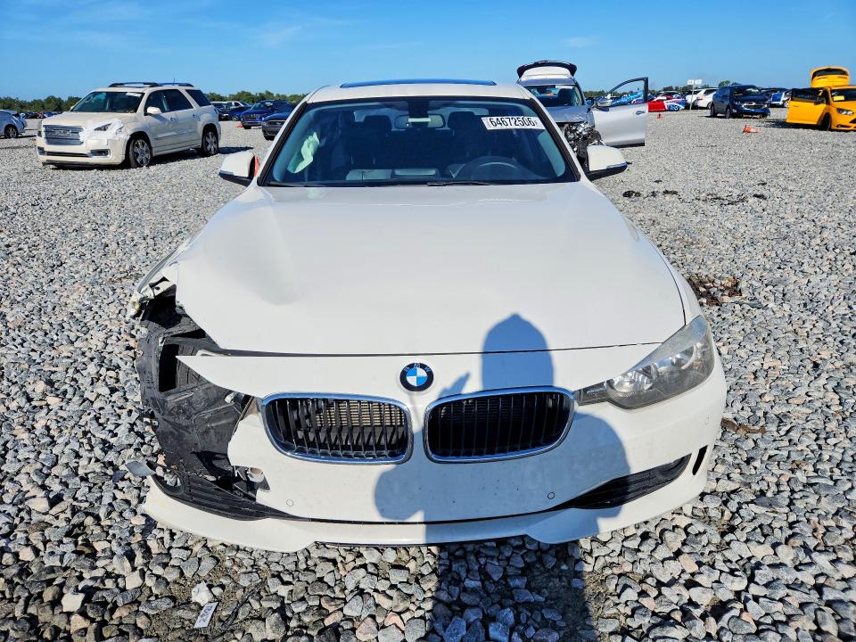 2015 BMW 3er VIN WBA3A5G52FNS84748 COPART salvage auction — FRONT END, Fl - Cert Of Title Slvg Rebuildable, sold $1,300 on 2026-08-21 (photo 5)