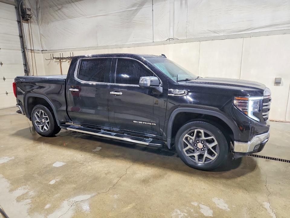 2023 Gmc SIERRA VIN 3GTUUDED2PG218598 COPART salvage auction — NORMAL WEAR, IN - CERTIFICATE OF TITLE, sold $34,000 on 2026-09-29 (photo 4)