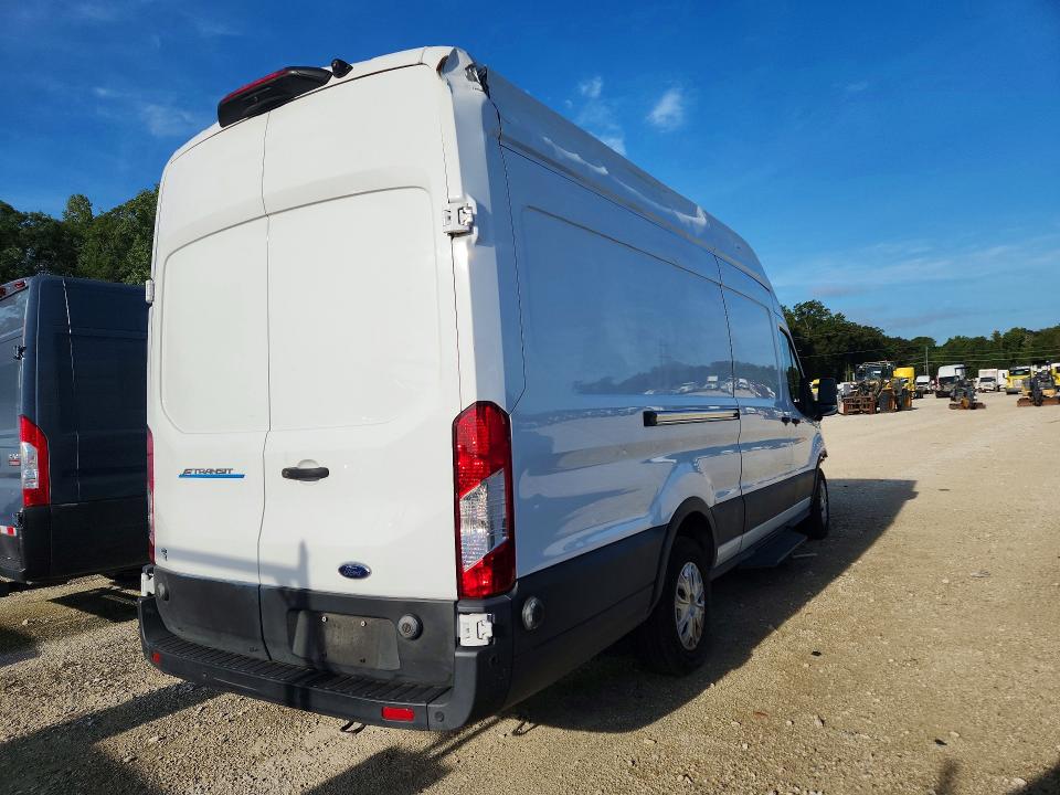 2022 Ford Transit VIN 1FTBW3XK4NKA35586 COPART salvage auction — FRONT END, Salvage Title, sold $8,700 on 2026-09-04 (photo 3)
