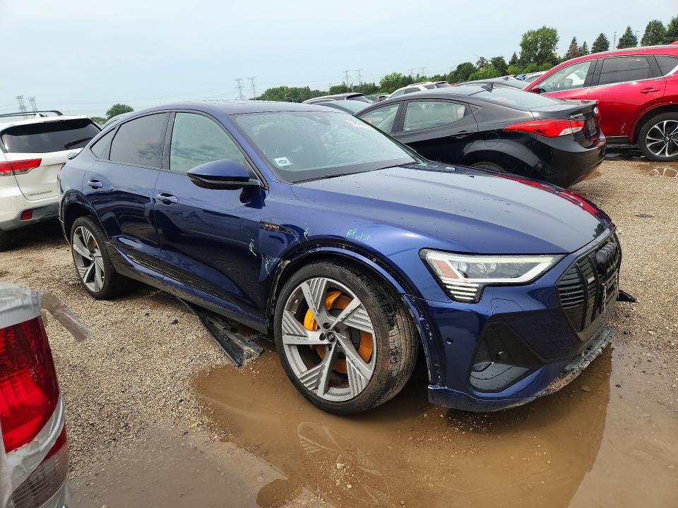 2022 Audi E-tron VIN WA13AAGE2NB035937 COPART salvage auction — FRONT END, Il - Salvage Certificate, sold $15,100 on 2026-10-08 (photo 4)