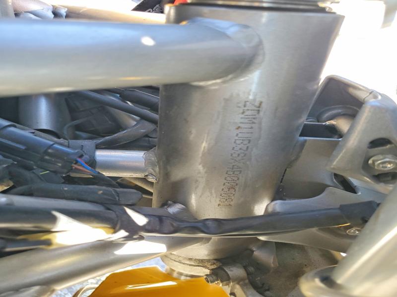 2004 Ducati 749 VIN ZDM1UB3SX4B006081 COPART salvage auction — SIDE, Az - Cert Of Title - Salvage, sold $2,050 on 2026-09-10 (photo 9)