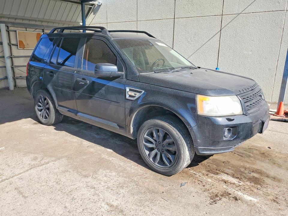 2011 Land rover Lr2 VIN SALFR2BN6BH263403 COPART salvage auction — MINOR DENT/SCRATCHES, Tx - Certificate Of Title, sold $125 on 2026-08-21 (photo 4)