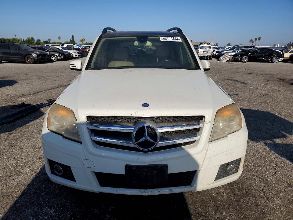 2010 Mercedes-benz Glk-class VIN WDCGG5GB3AF484219 COPART salvage auction — MINOR DENT/SCRATCHES, CA - DIS/DLR/EXP ONLY CLEAN TITLE, sold $900 on 2026-08-07 (photo 5)