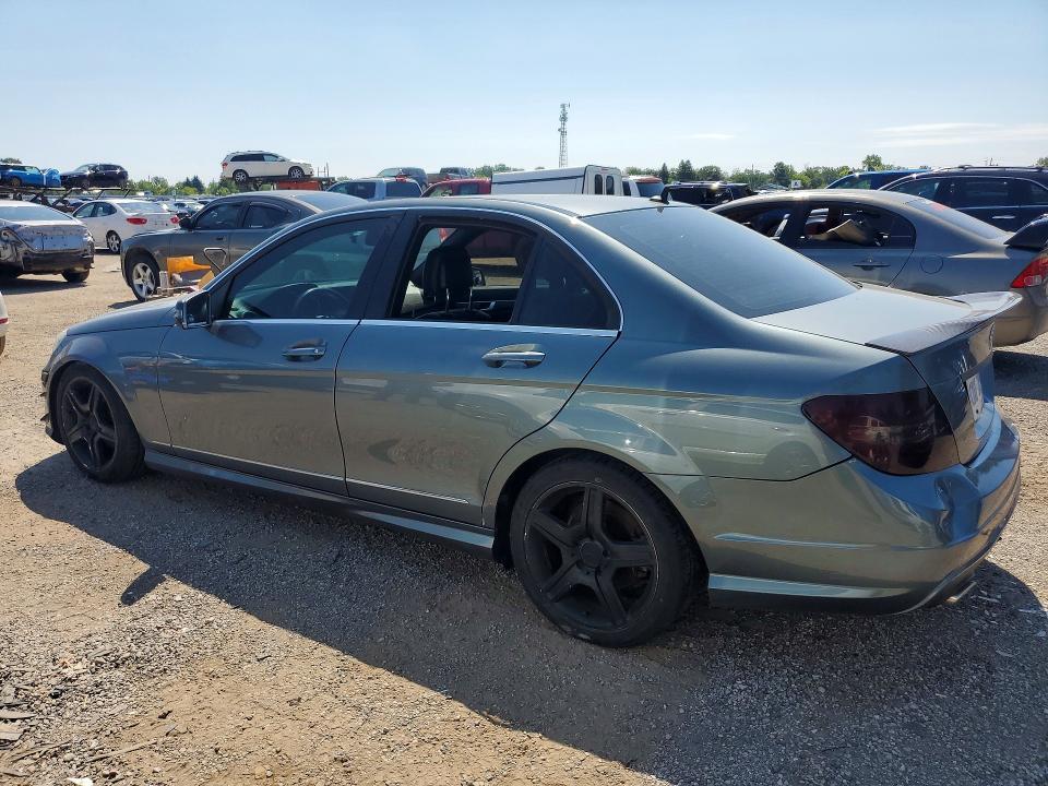 2012 Mercedes-benz C-klasse VIN WDDGF8FB9CA648283 COPART salvage auction — SIDE, On - Permit No Brand - Unfit, sold $1,650 on 2026-08-20 (photo 2)