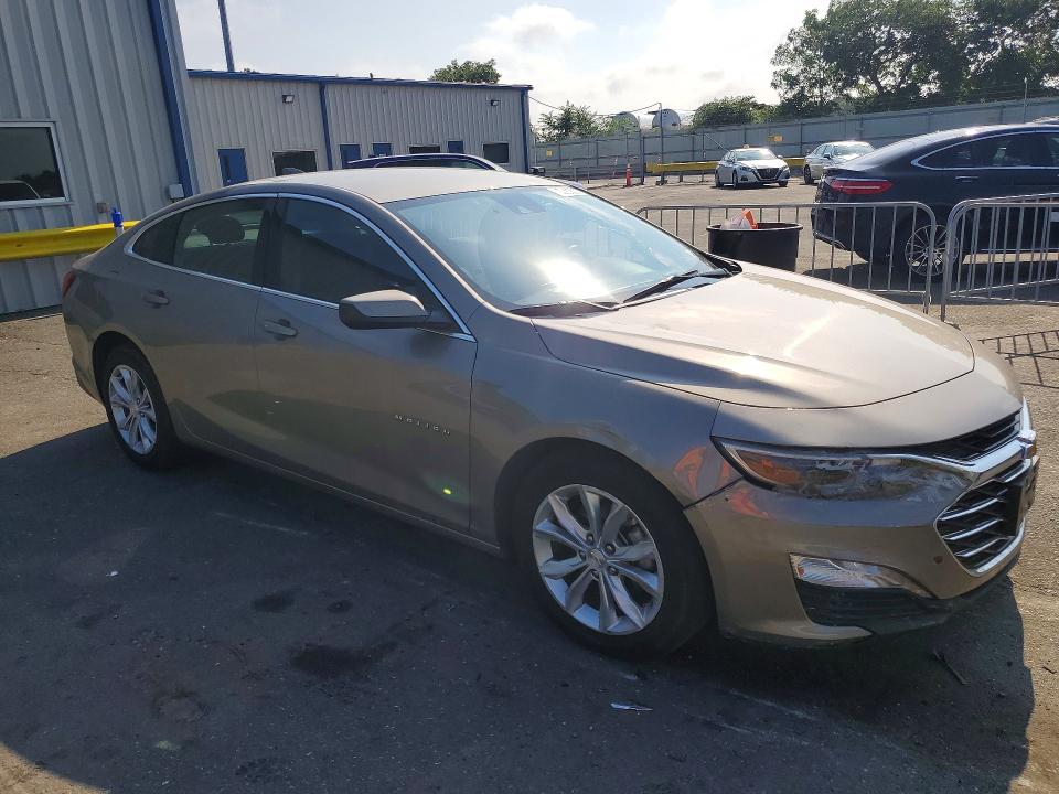 2024 Chevrolet Malibu VIN 1G1ZD5ST8RF217069 COPART salvage auction — MINOR DENT/SCRATCHES, Wv - Certificate Of Title, sold $14,007 on 2026-09-01 (photo 4)