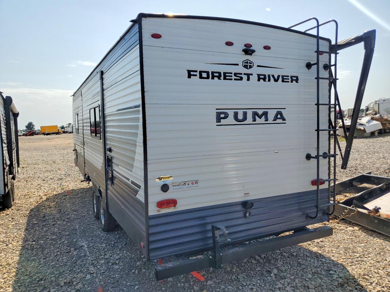 2025 Puma 5th wheel VIN 5ZT2PUPB3S4024483 COPART salvage auction — Water/Flood, MO - SALVAGE CERTIFICATE OF TITLE, sold $10,200 on 2026-09-17 (photo 3)