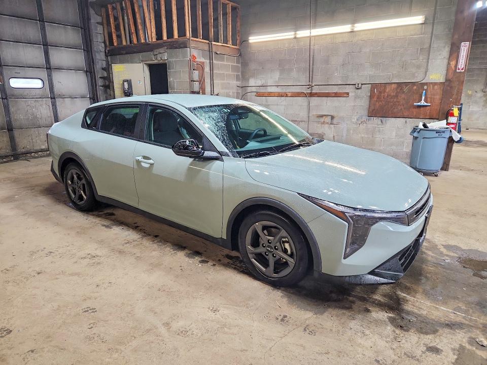 2026 Kia K4 VIN 3KPFT4DE7TE249387 COPART salvage auction — SIDE, VA - CERTIFICATE OF TITLE, sold $8,000 on 2026-08-19 (photo 4)