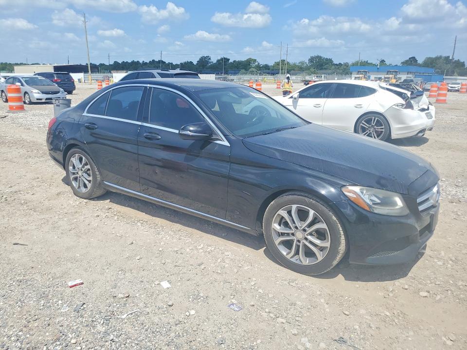 2016 Merz C-class VIN 55SWF4JB9GU128991 COPART salvage auction — MINOR DENT/SCRATCHES, TX - CERTIFICATE OF TITLE, sold $3,600 on 2026-09-03 (photo 4)