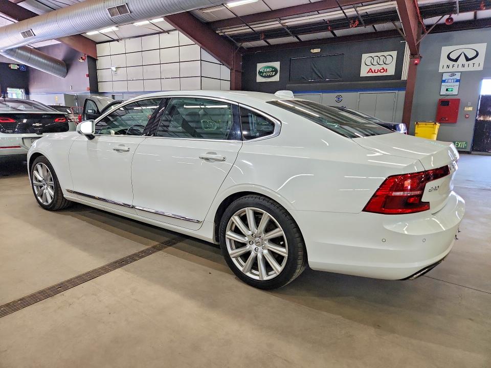 2018 Volvo S90 VIN LVY992ML3JP004865 COPART salvage auction — ROOF, Wv - Certificate Of Title (P), sold $9,300 on 2026-08-20 (photo 2)