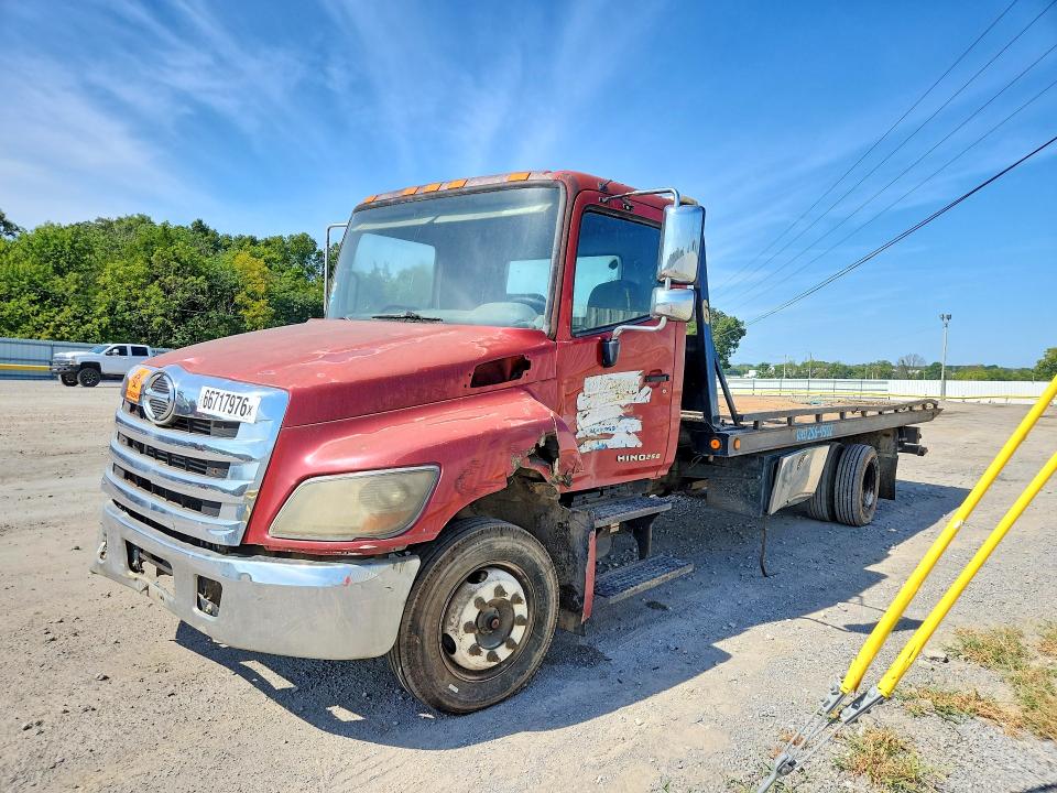 2012 Hino 258/268 VIN 5PVNE8JNXC4S50133 — COPART salvage auction photo