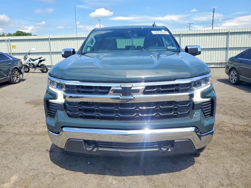 2026 Chevrolet Silverado VIN 1GCRKDED9TZ107178 COPART salvage auction — ROOF, Salvage Title, sold $25,250 on 2026-08-21 (photo 5)