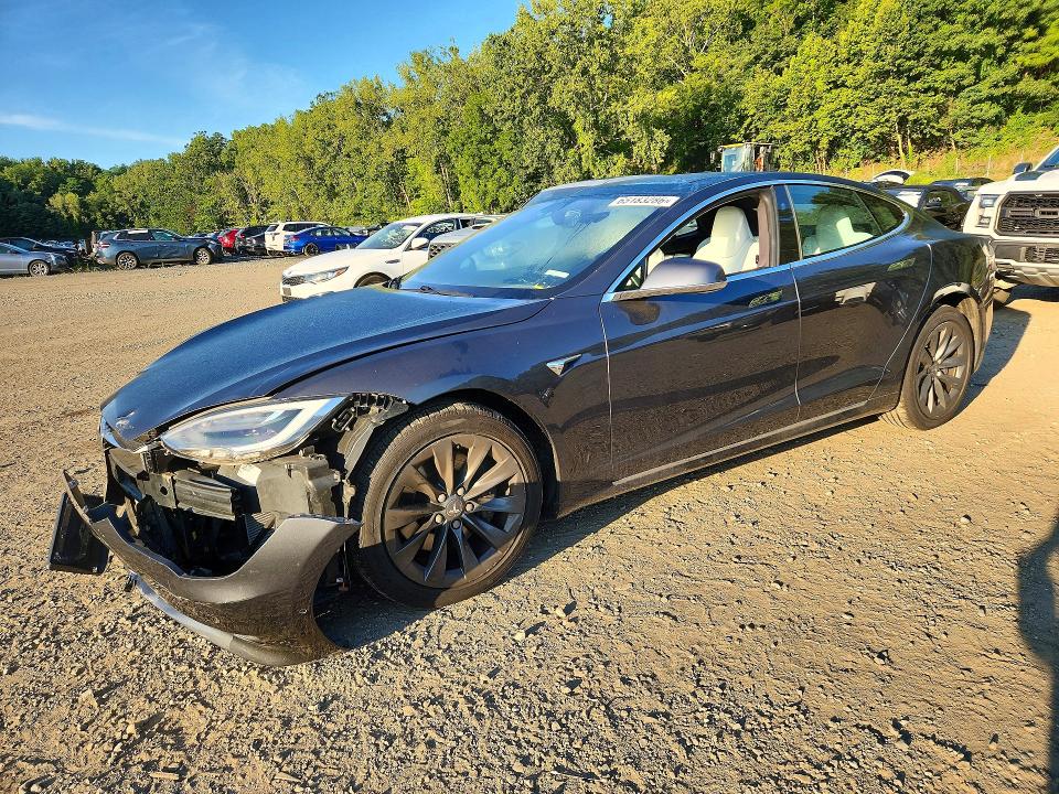 2018 Tesla Model s VIN 5YJSA1E23JF282952 — COPART salvage auction photo