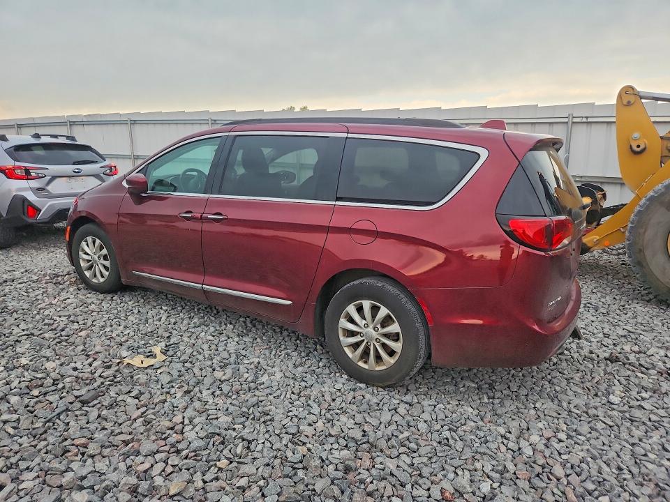 2017 Chrysler Pacifica VIN 2C4RC1BG1HR553692 COPART salvage auction — MECHANICAL, Wi - Certificate Of Title, sold $1,950 on 2026-09-18 (photo 2)