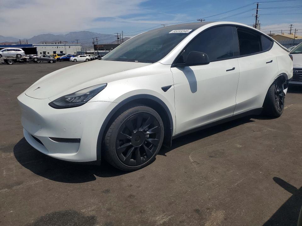 2020 Tesla Model y VIN 5YJYGDEE3LF008657 — COPART salvage auction photo