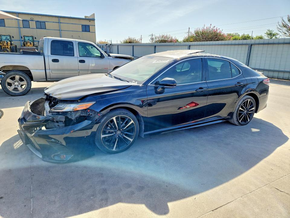 2019 Toyota Camry VIN 4T1B61HKXKU782639 — COPART salvage auction photo