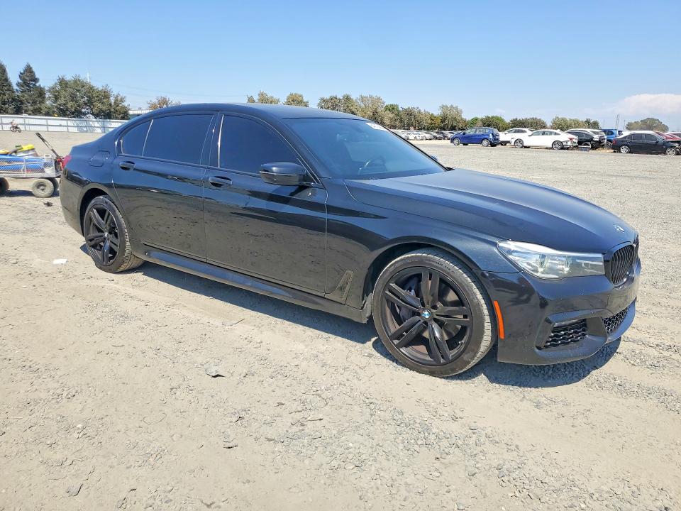 2018 BMW 7er VIN WBA7E2C5XJG743127 COPART salvage auction — FRONT END, CA - SALVAGE CERTIFICATE, sold $7,700 on 2026-09-29 (photo 4)