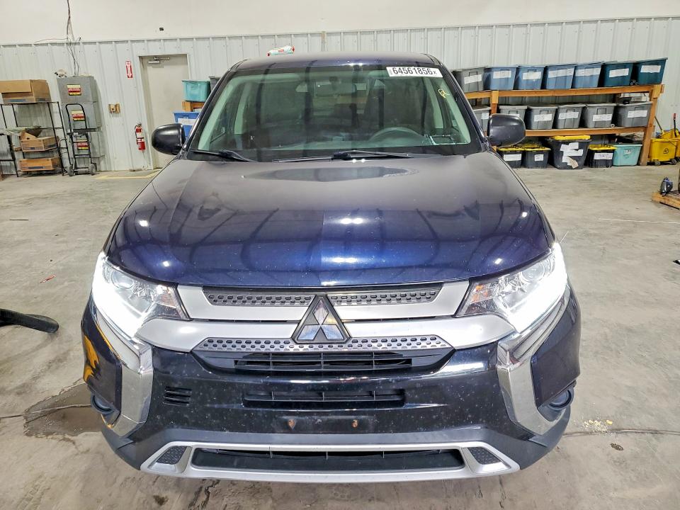 2019 Mitsubishi Outlander VIN JA4AZ3A38KZ005850 COPART salvage auction — MINOR DENT/SCRATCHES, Ny - Certificate Of Title, sold $2,800 on 2026-08-20 (photo 5)