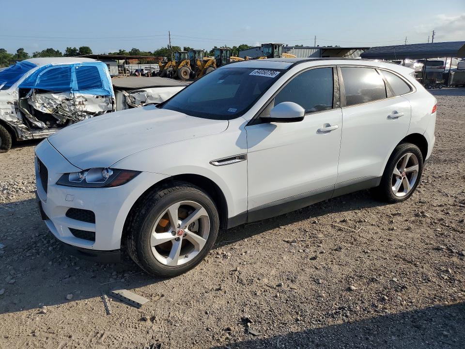 2017 Jaguar F-pace VIN SADCJ2BV3HA884024 COPART salvage auction — MINOR DENT/SCRATCHES, Tx - Certificate Of Title, sold $1,050 on 2026-09-11 (photo 1)