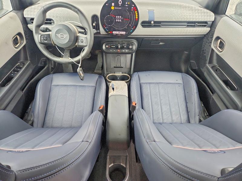 2026 Mini Cooper VIN WMW53GD00T2Y09178 COPART salvage auction — REAR END, Ny - Certificate Of Title, sold $18,800 on 2026-08-24 (photo 8)