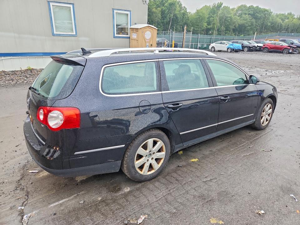 2009 Volkswagen Passat VIN WVWXK73C89E135346 COPART salvage auction — MINOR DENT/SCRATCHES, PA - CERT OF TITLE, sold $1,100 on 2026-09-15 (photo 3)
