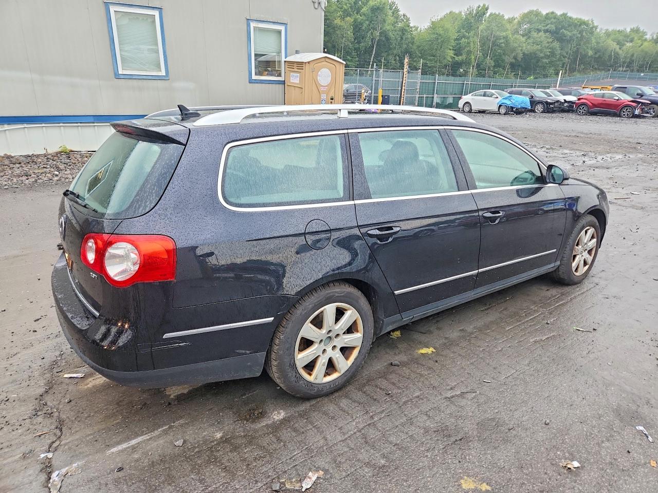 2009 Volkswagen Passat VIN WVWXK73C89E135346 COPART salvage auction — Minor Dent/Scratches, PA - CERT OF TITLE, sold $1,100 on 2026-09-14 (photo 3)