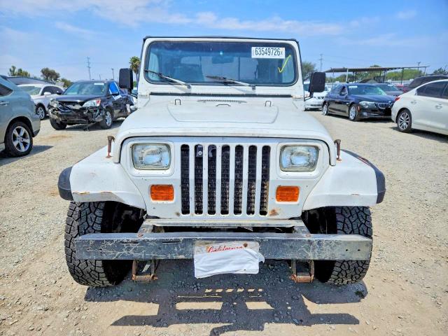 1993 Jeep Wrangler / VIN 1J4FY19P3PP219989 COPART salvage auction — FRONT END, CA - DIS/DLR/EXP ONLY CLEAN TITLE, sold $1,600 on 2026-08-21 (photo 5)