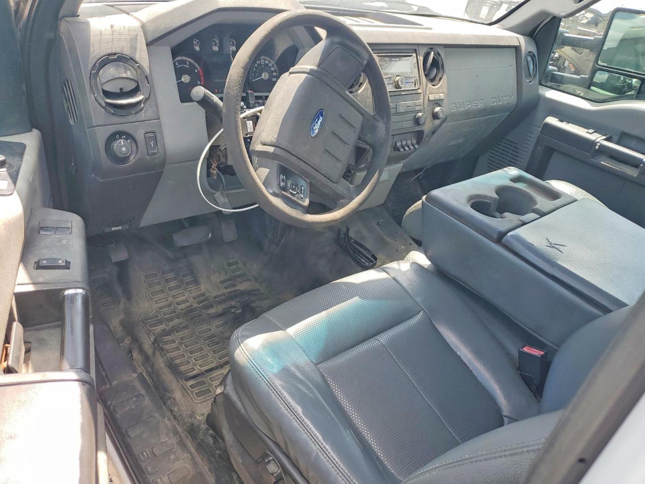 2016 Ford F550 VIN 1FDUF5GT0GEC46455 COPART salvage auction — Rear End, TX - CERTIFICATE OF TITLE, sold $8,700 on 2026-09-03 (photo 8)