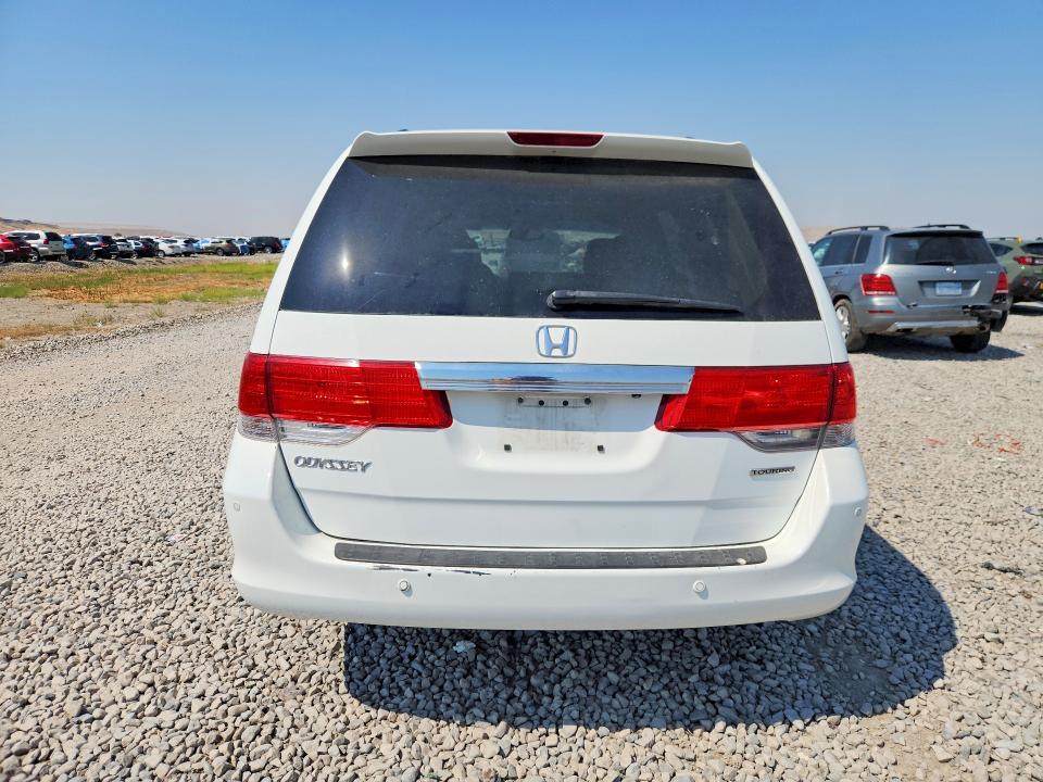 2010 Honda Odyssey VIN 5FNRL3H90AB047342 COPART salvage auction — MINOR DENT/SCRATCHES, Ct - Clean Title, sold $400 on 2026-08-21 (photo 6)