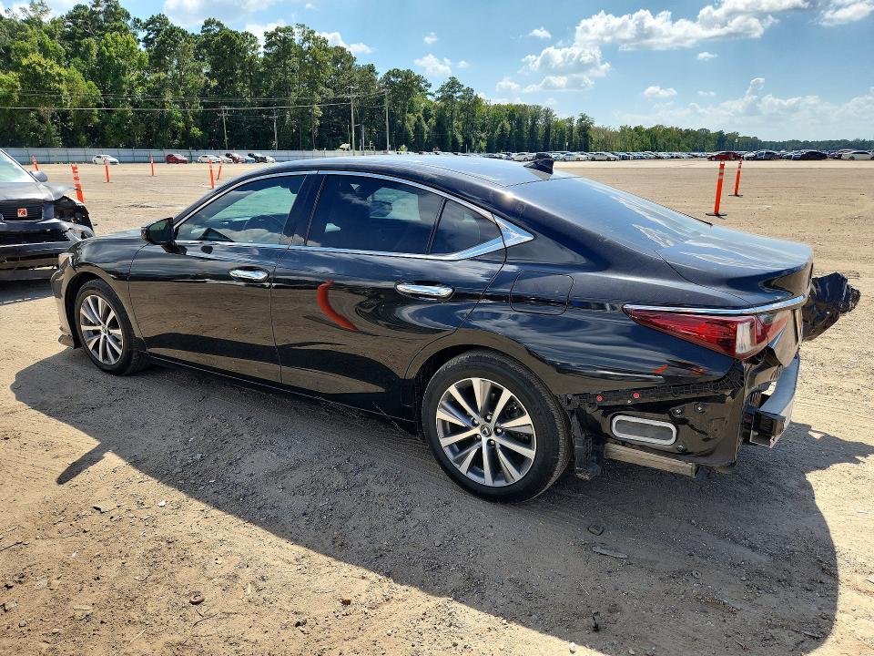 2021 Lexus ES VIN 58ACZ1B12MU102482 COPART salvage auction — REAR END, La - Cert Of Title-Salvage, sold $13,000 on 2026-09-11 (photo 3)