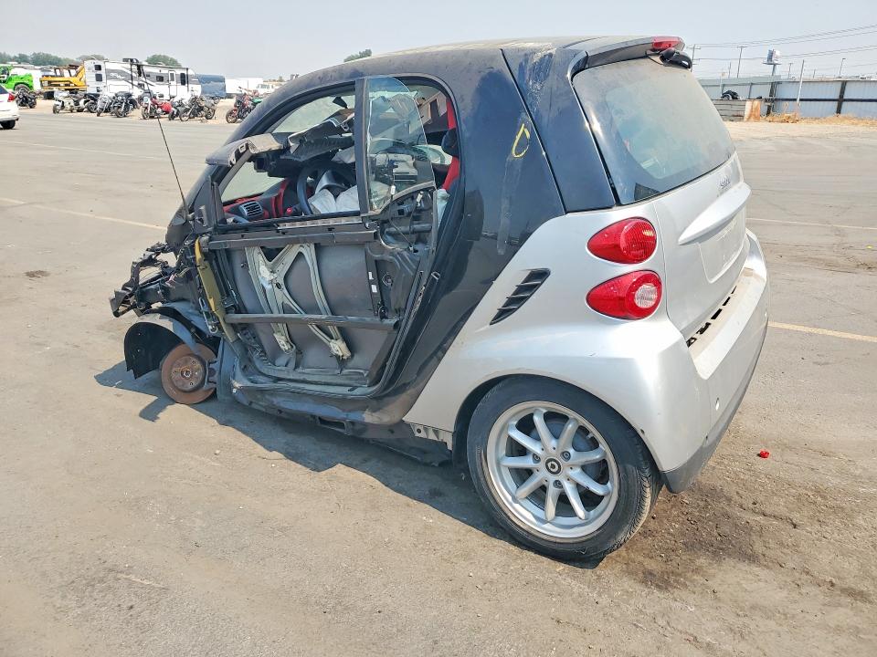 2009 Smart Fortwo VIN WMEEJ31X99K245883 COPART salvage auction — FRONT END, Id - Cert Of Title -Rebuilt Salvage, sold $90 on 2026-08-13 (photo 2)