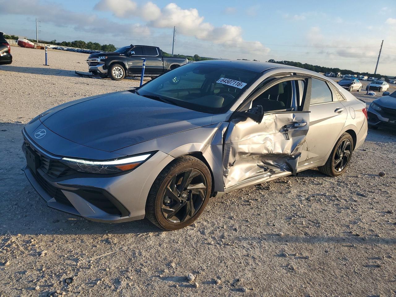 2026 Hyundai Elantra VIN KMHLM4DG8TU121240 — COPART salvage auction photo