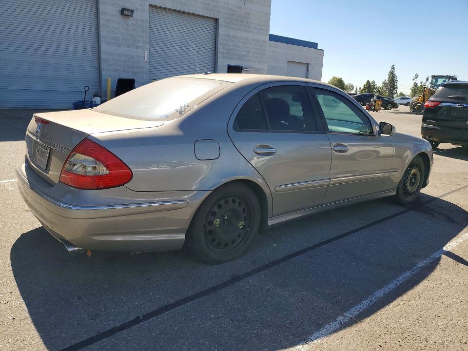 2009 Mercury E-class VIN WDBUF56XX9B431818 COPART salvage auction — NORMAL WEAR, CA - DIS/DLR/EXP ONLY CLEAN TITLE, sold $375 on 2026-08-20 (photo 3)