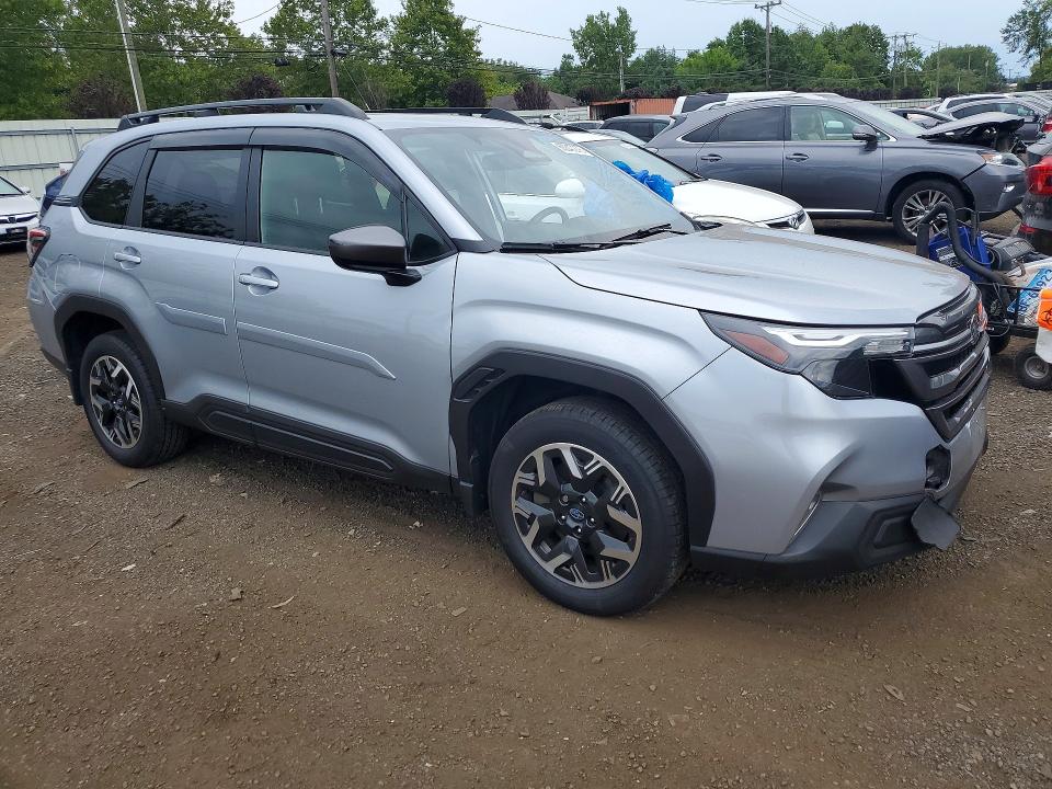 2025 Subaru Forester VIN JF2SLDDC4SH408177 COPART salvage auction — SIDE, Ct - Cert Of Title-Salvage, sold $7,300 on 2026-09-01 (photo 4)