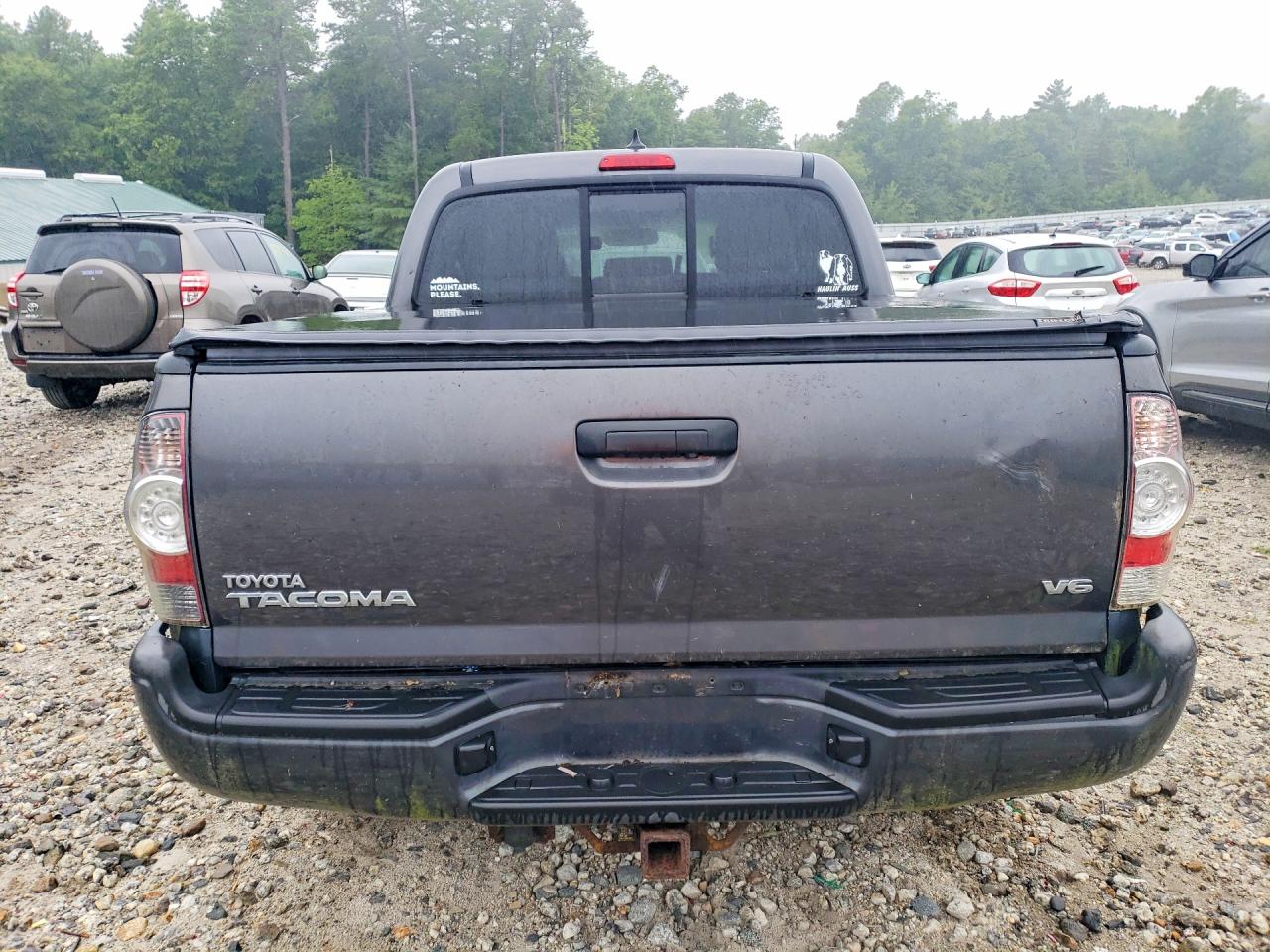 2012 Toyota Tacoma VIN 3TMLU4ENXCM103103 COPART salvage auction — Undercarriage, MA - CERTIFICATE OF TITLE, sold $3,650 on 2026-09-02 (photo 6)