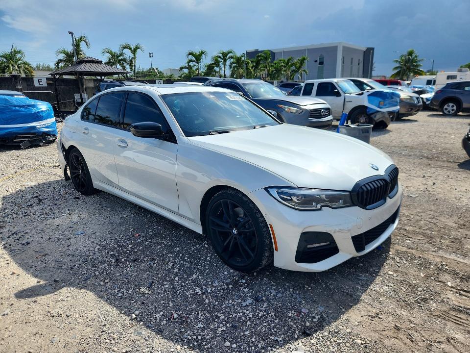 2021 BMW 3er VIN 3MW5R7J07M8C00921 COPART salvage auction — REAR END, Fl - Cert Of Title Slvg Rebuildable, sold $16,700 on 2026-08-28 (photo 4)