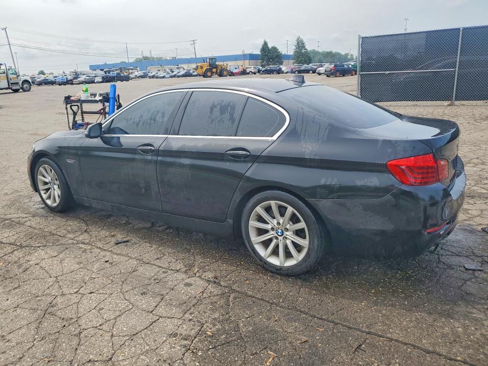 2014 BMW 5er VIN WBA5B3C56ED533038 COPART salvage auction — MINOR DENT/SCRATCHES, Mi - Certificate Of Title (P), sold $825 on 2026-08-21 (photo 2)