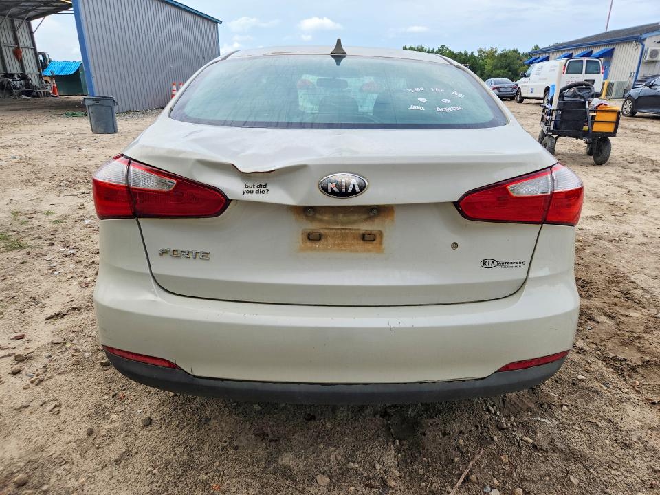 2014 Kia Forte VIN KNAFK4A69E5086981 COPART salvage auction — REAR END, Ga - Certificate Of Title, sold $400 on 2026-09-10 (photo 6)