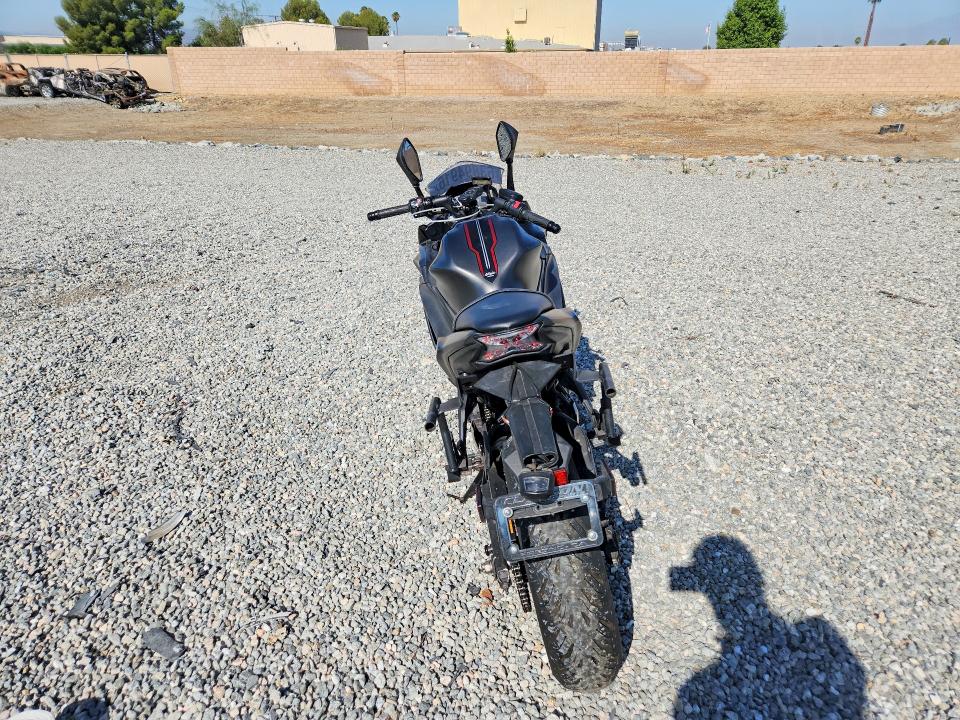 2022 Kawasaki Ex VIN ML5EXEN14NDA75555 COPART salvage auction — SIDE, CA - SALVAGE CERTIFICATE, sold $1,000 on 2026-09-10 (photo 4)