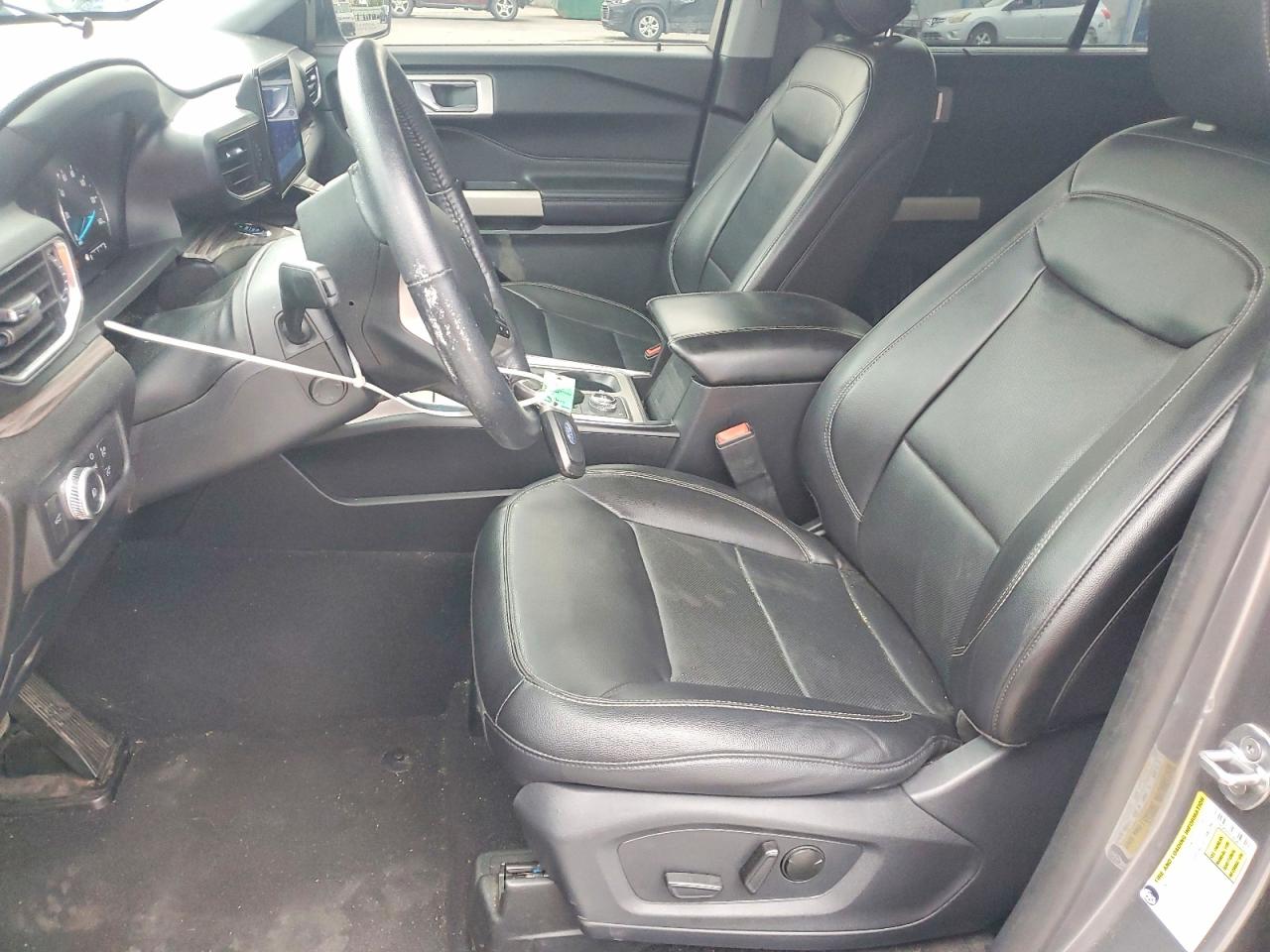 2021 Ford Explorer VIN 1FMSK8FH2MGB03850 COPART salvage auction — Side, Ct - Clean Title, sold $7,100 on 2026-10-09 (photo 7)