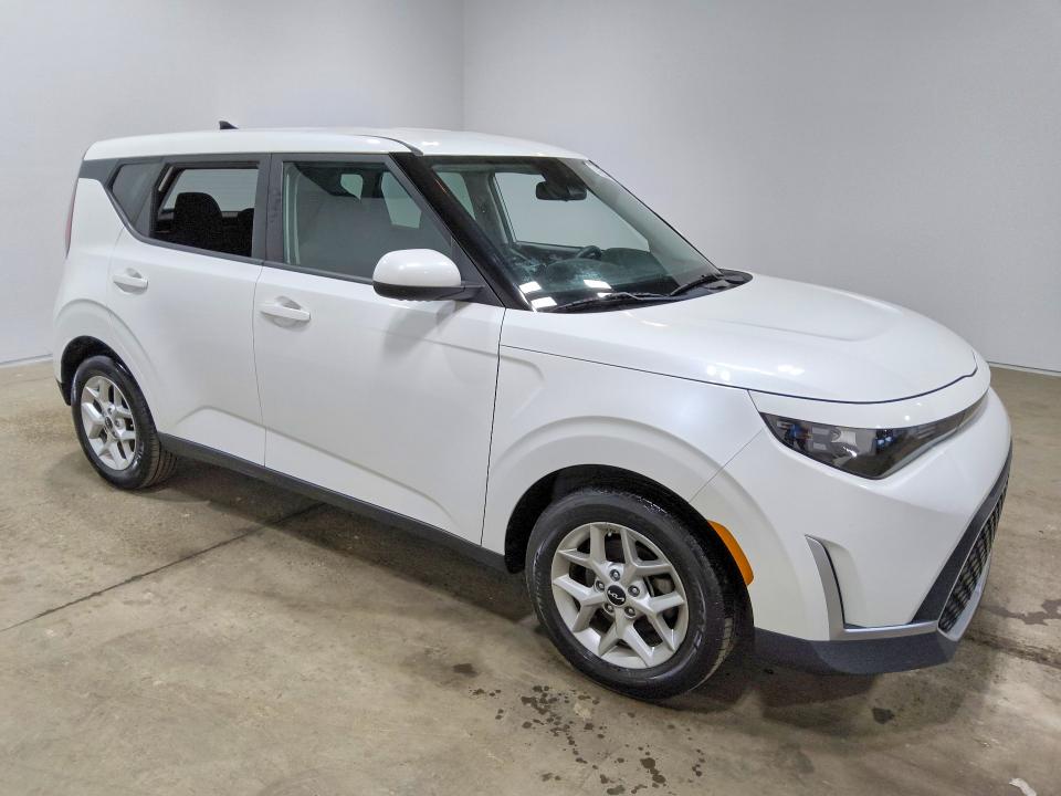 2023 Kia Soul VIN KNDJ23AU1P7856071 COPART salvage auction — MECHANICAL, Wv - Certificate Of Title, sold $10,007 on 2026-08-25 (photo 4)